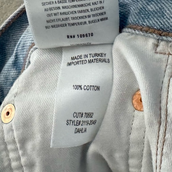 Citizens of Humanity Dahlia Bow Leg Baby Roll Jeans 30 Light Denim Blue Crop - Picture 13 of 14